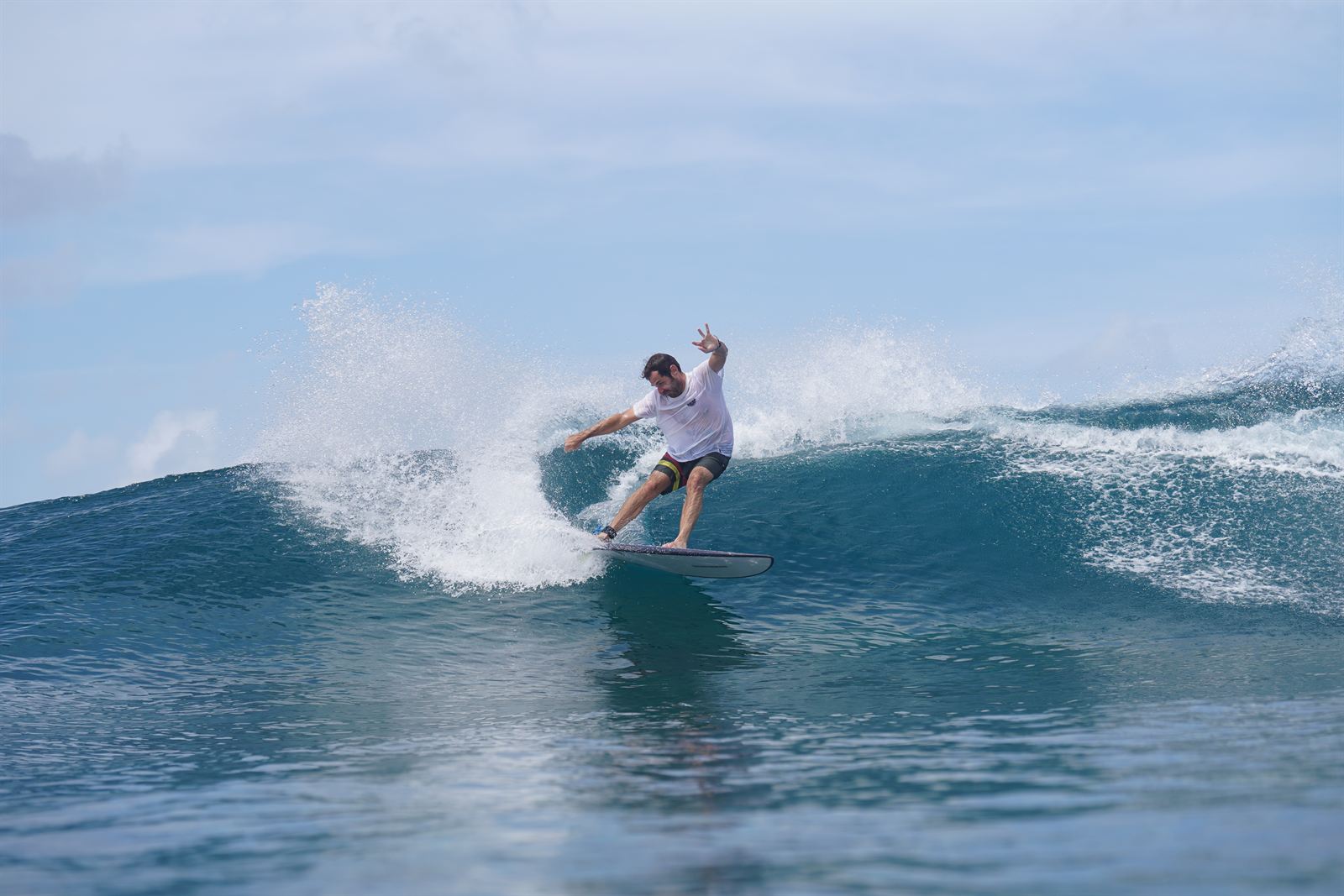 Aprender surf en Maldivas